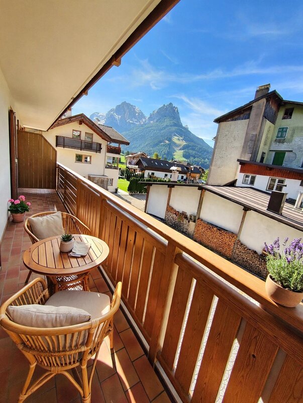 alpine_balcony_real_estate